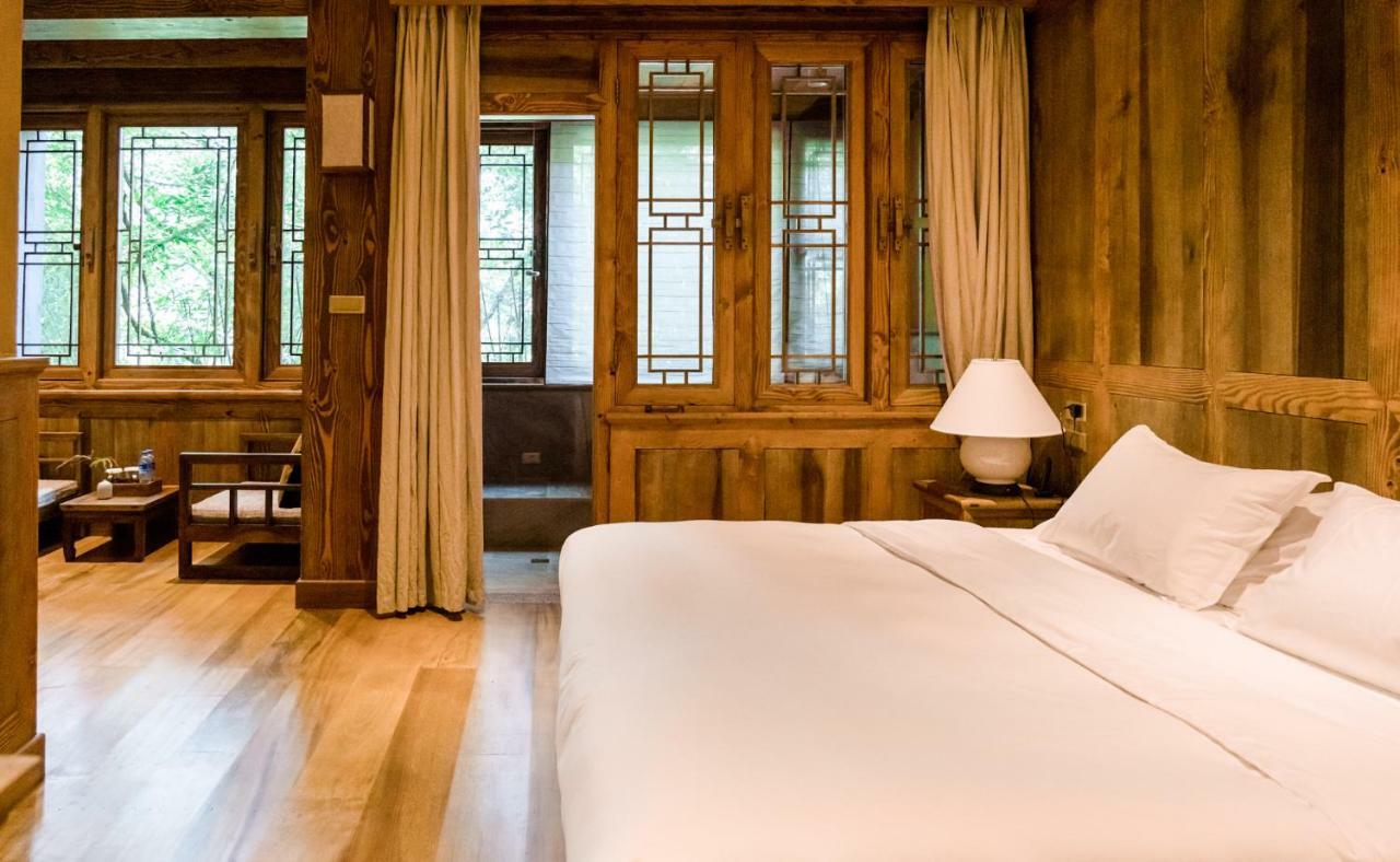 Deqen Songtsam Tacheng Lodge מראה חיצוני תמונה