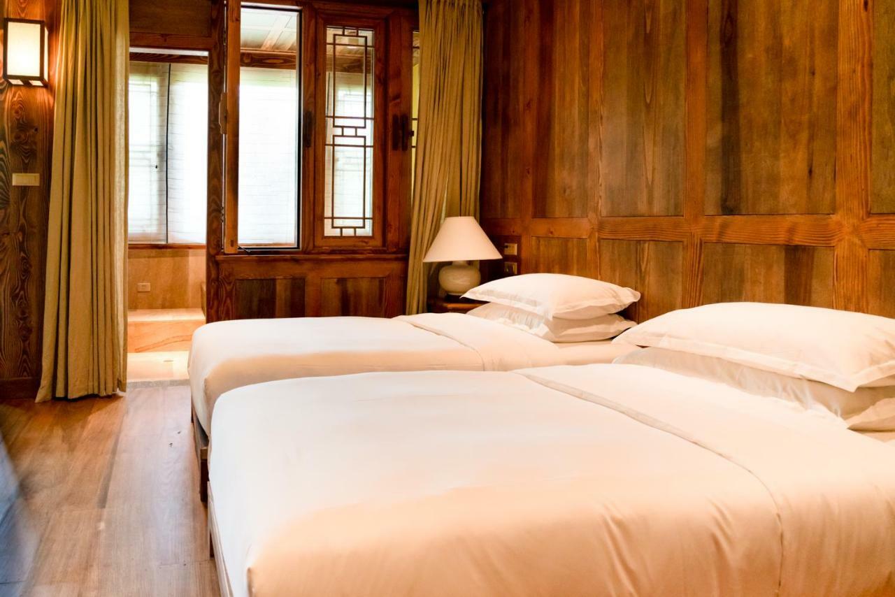 Deqen Songtsam Tacheng Lodge מראה חיצוני תמונה